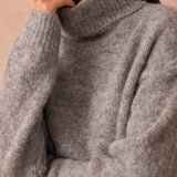 Pull Suzie Gris